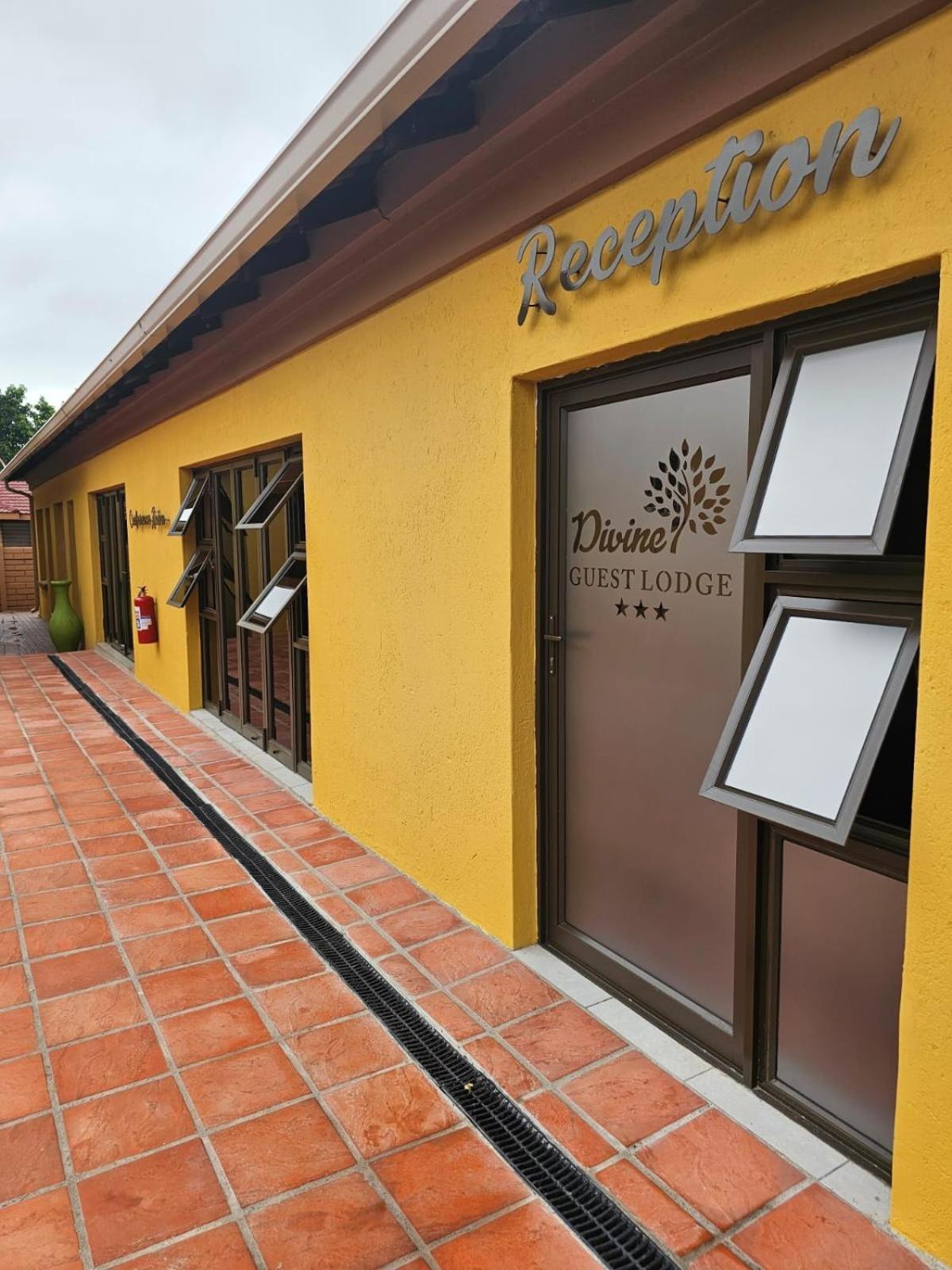 Divine Guest Lodge 勒斯滕堡 外观 照片
