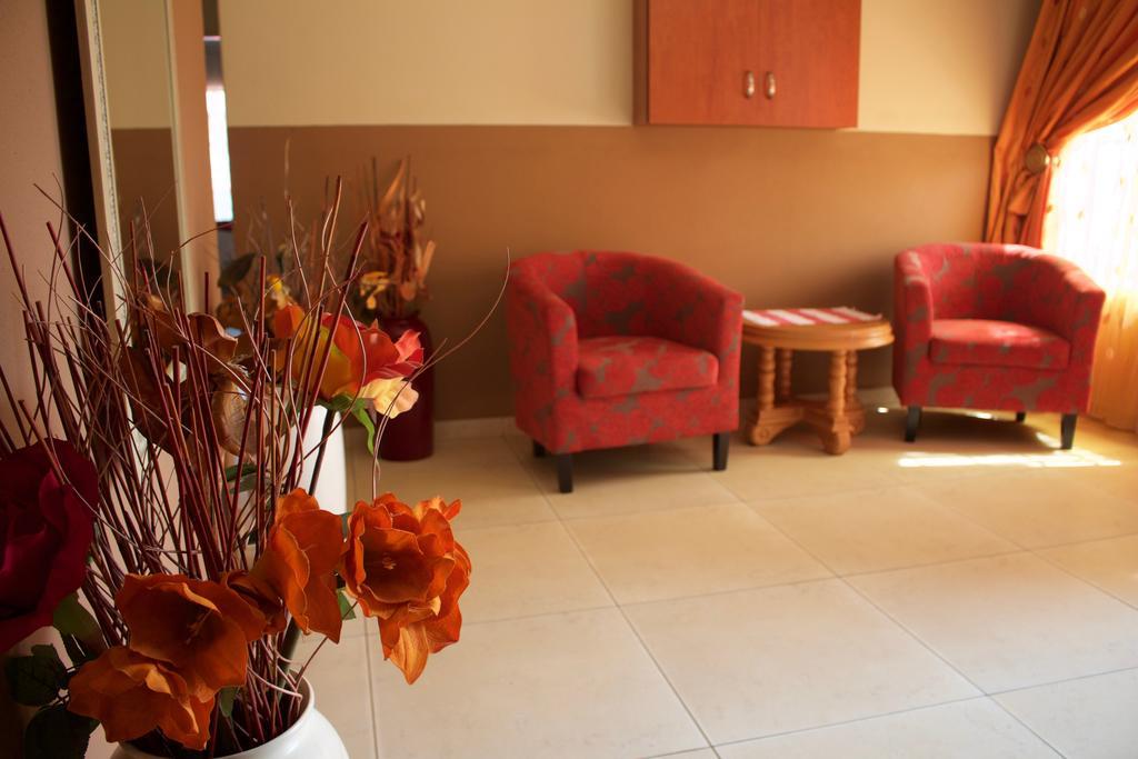Divine Guest Lodge 勒斯滕堡 外观 照片