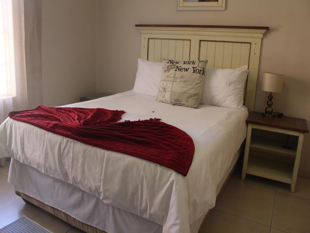 Divine Guest Lodge 勒斯滕堡 外观 照片