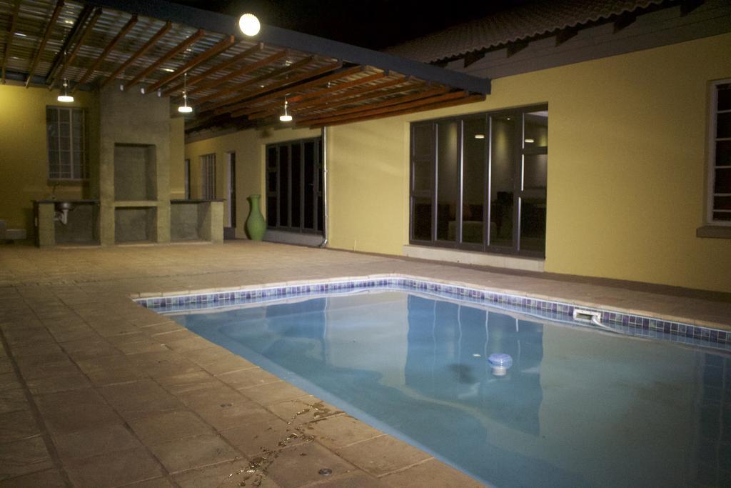 Divine Guest Lodge 勒斯滕堡 外观 照片